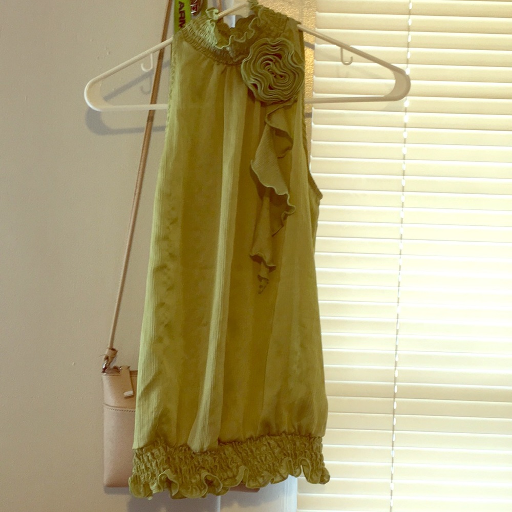B wear size M